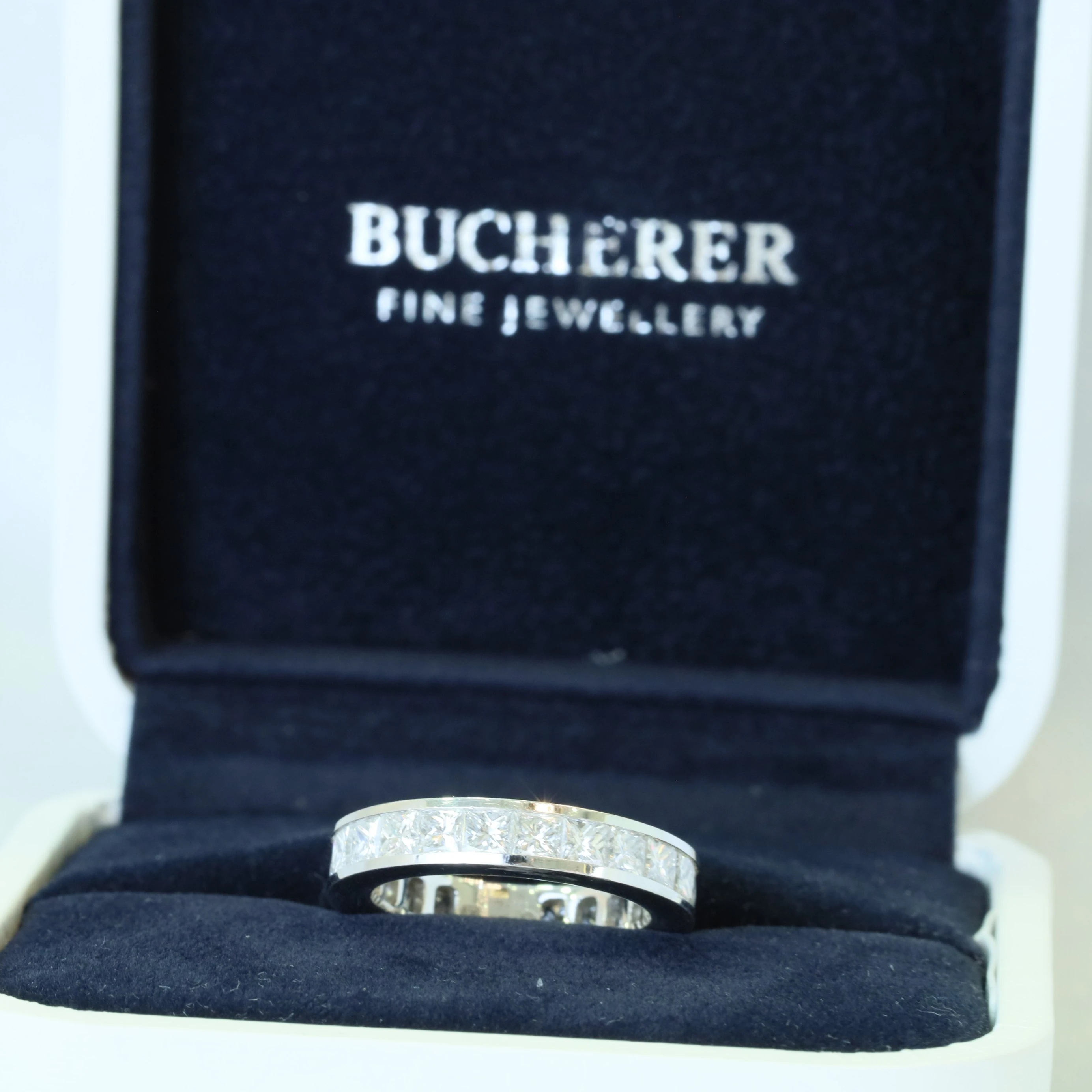 Bucherer Fine Jewelry wedding ring princess 18k 